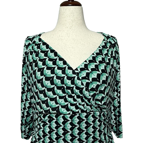 Alfani Top Womens 2X Black Green V Neck 9% Spandex Stretch Nylon Pullover Career - Picture 5 of 9